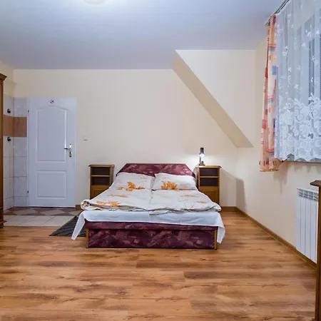 Mikrus منزل للإقامة *