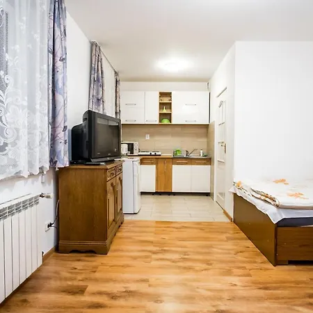 Mikrus Homestay szállás *